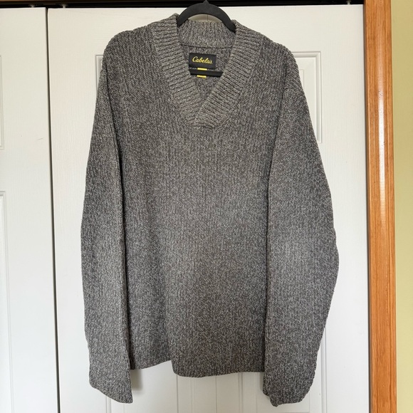 Cabela’s Heavy Weight Cotton V Neck Sweater - Picture 1 of 7